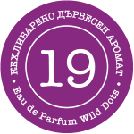 Парфюм Wild Dots 19 е кехлибарено-дървесен аромат, който се отваря с богата комбинация от цитруси, билки и подправки, смесени с бергамот и грейпфрут както и с шафран, кардамон, артемизия и кипарисови игли.